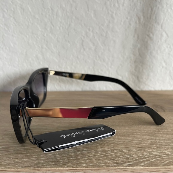 Quay Prove It Sunglasses - Picture 5 of 6